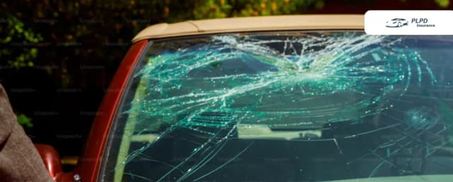 Does Car Insurance Cover Cracked Windshield Does Car Insurance Cover Cracked Windshield?